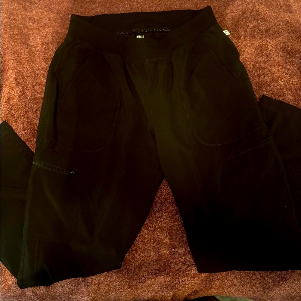 Infinity Scrub bottoms (petites)